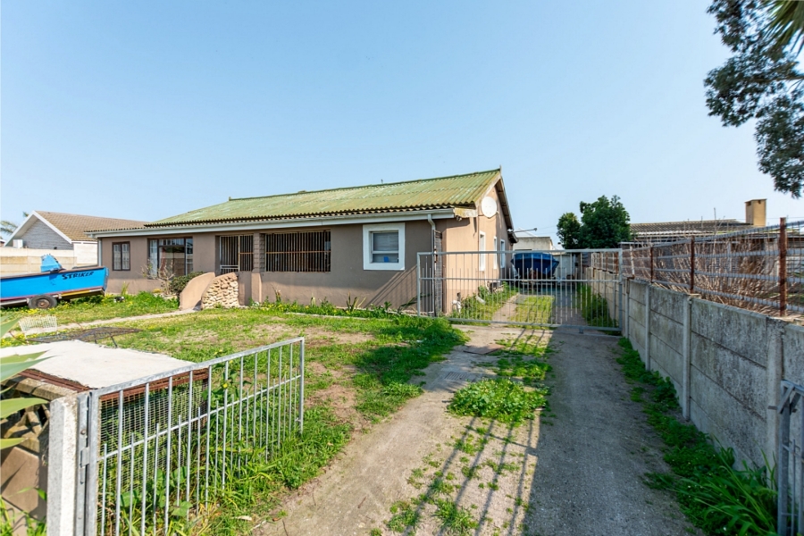 5 Bedroom Property for Sale in Laaiplek Western Cape